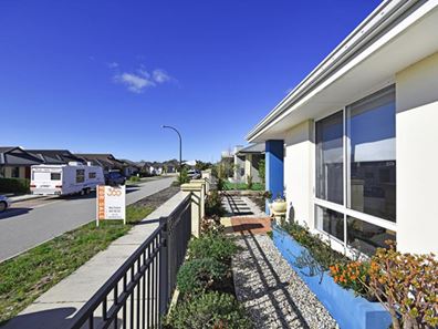 48 Cochrane Loop, Aveley WA 6069