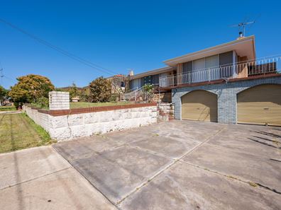 13 Emberson Road, Morley WA 6062