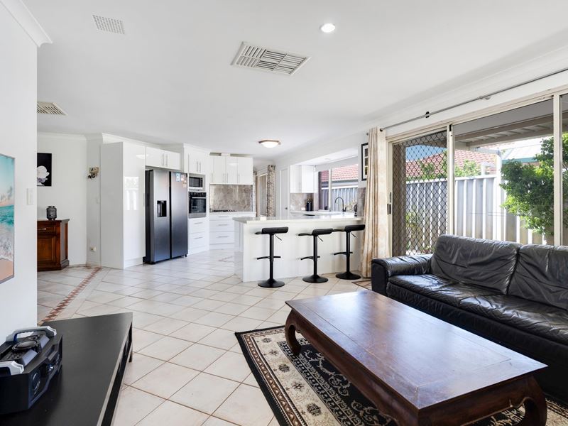 4 Myrtle Court, Thornlie