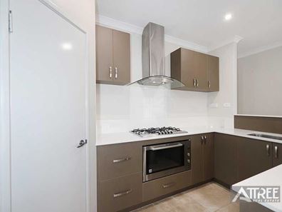 15 Ashdown Parade, Canning Vale WA 6155