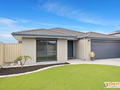 6 Stornaway Court, Seville Grove WA 6112