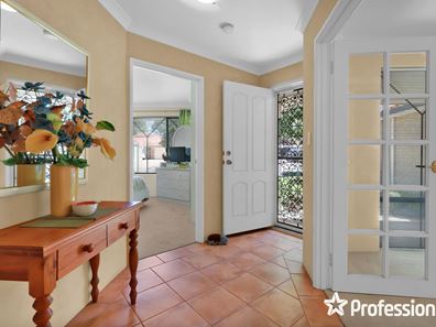 64 Bennett Drive, Canning Vale WA 6155