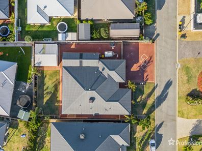 23 Senecio Way, Halls Head WA 6210