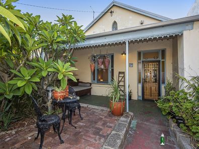 29 Swanbourne St, Fremantle WA 6160