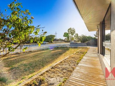 33 Hibbertia Crescent, Riverton WA 6148