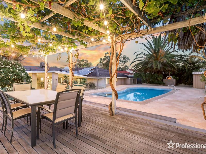 25 Walgreen Crescent, Calista