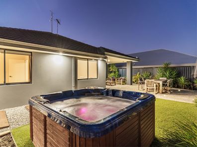 32 Magenta Crescent, Baldivis WA 6171