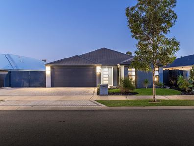 32 Magenta Crescent, Baldivis WA 6171