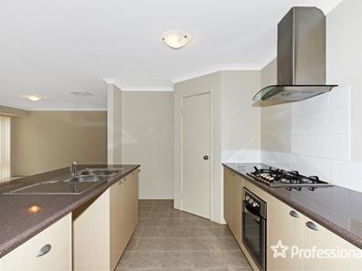 10 Explorers Crescent, Baldivis WA 6171