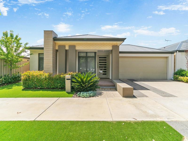 8 Crimson Boulevard, Forrestfield