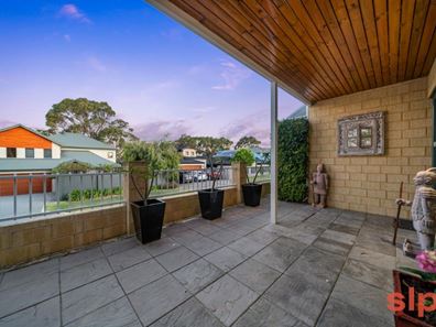 16 Greenshank Drive, Joondalup WA 6027