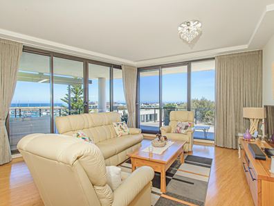 42/9 Coromandel Approach, North Coogee WA 6163