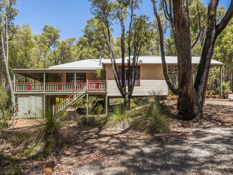 2 Carmichael Court, Chidlow