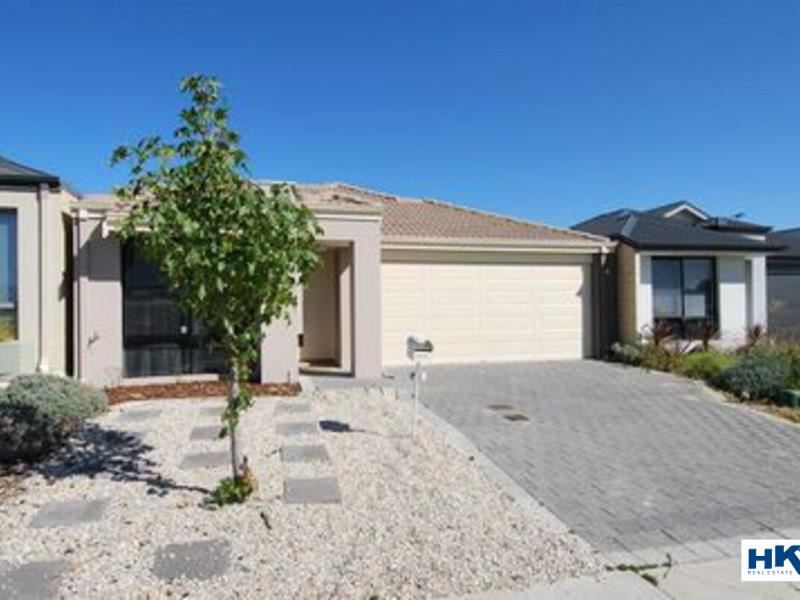 31 Alverda Parade, Aveley