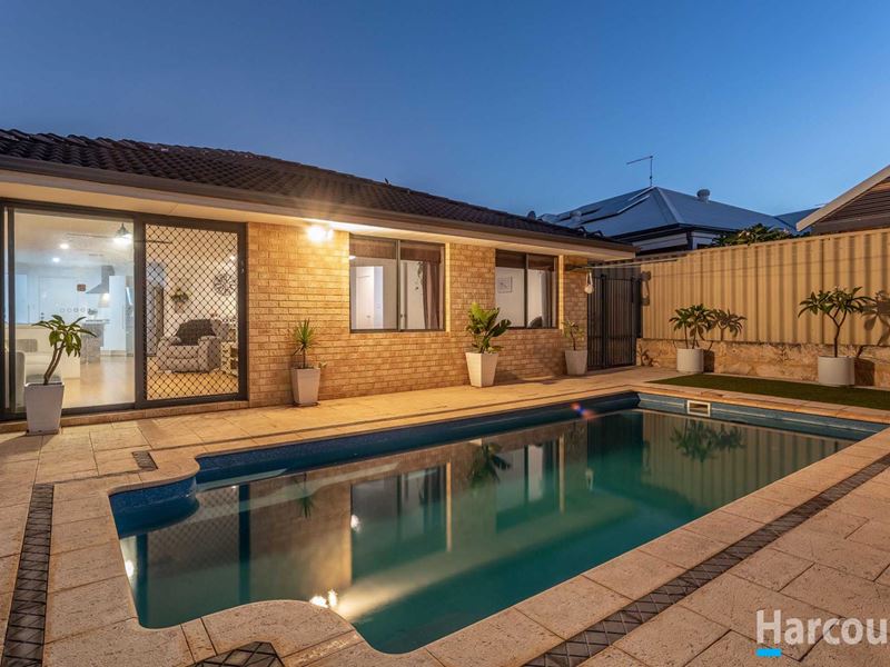 144 Caledonia Avenue, Currambine WA 6028