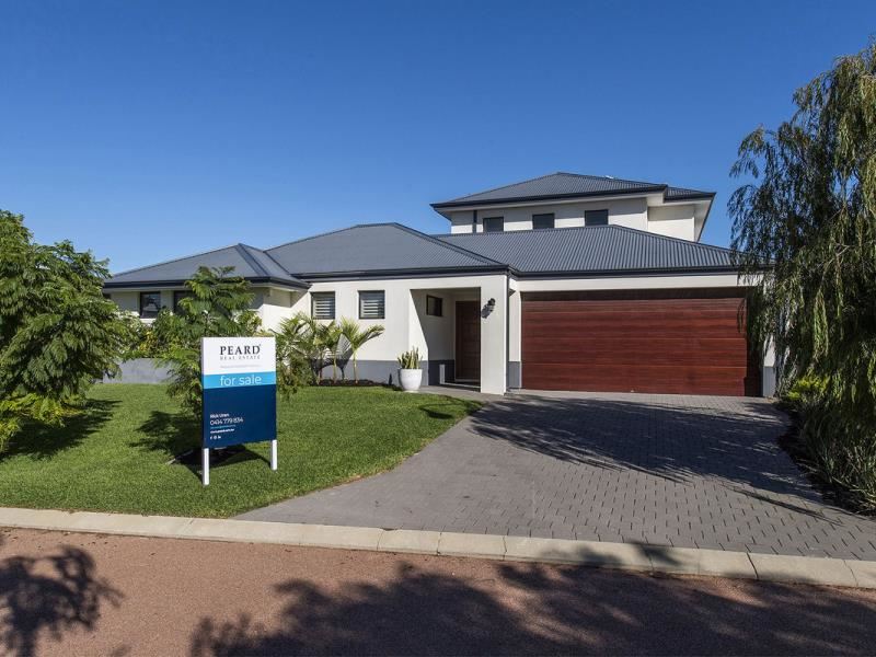 6 Lamberts Cove, Secret Harbour