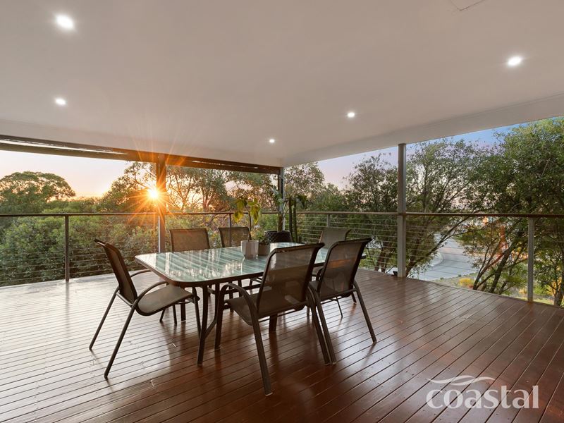 48 Minderoo Cres, Golden Bay WA 6174