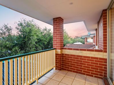 3/62 Golf View Street, Yokine WA 6060