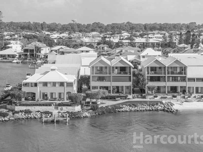 18/19 San Marco Quays, Halls Head WA 6210