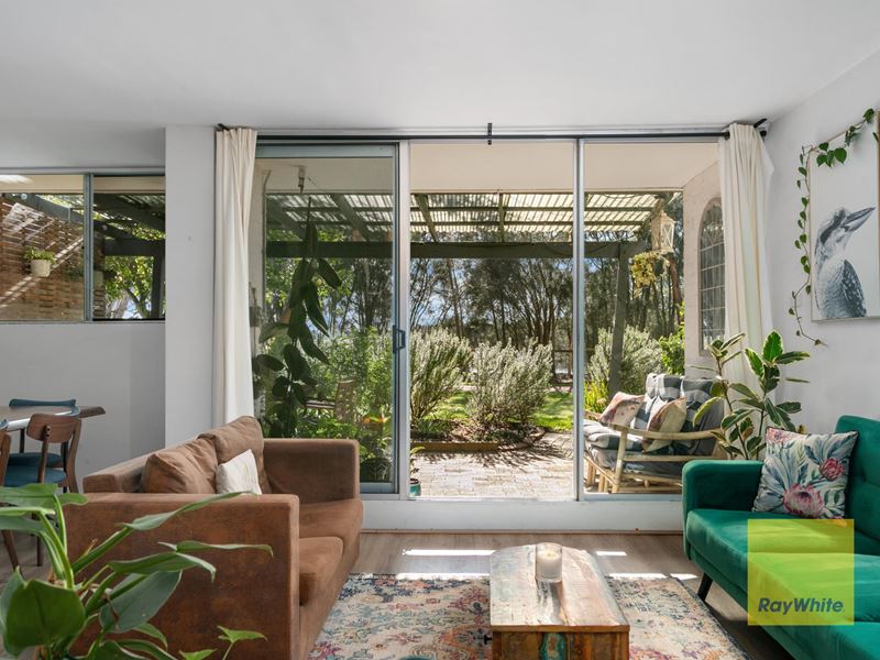 137/12 Wall Street, Maylands