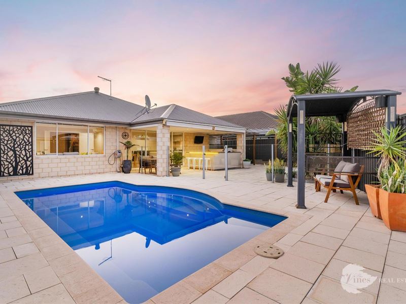 8 Vienta Street, Aveley