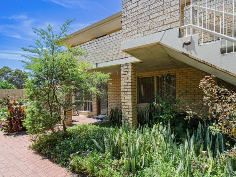 9/10-12 Byers Road, Midland