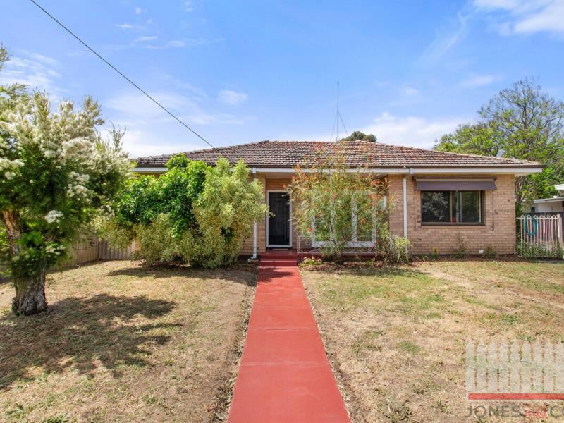 93 West Road, Bassendean