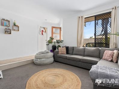 6 Orient Way, Bertram WA 6167