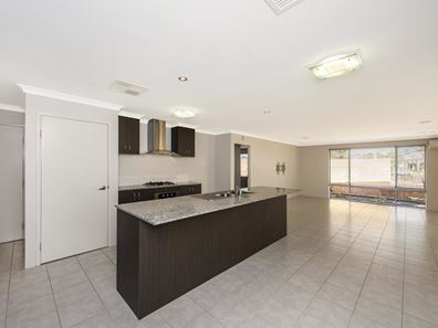 18 Ascent Fairway, Baldivis WA 6171