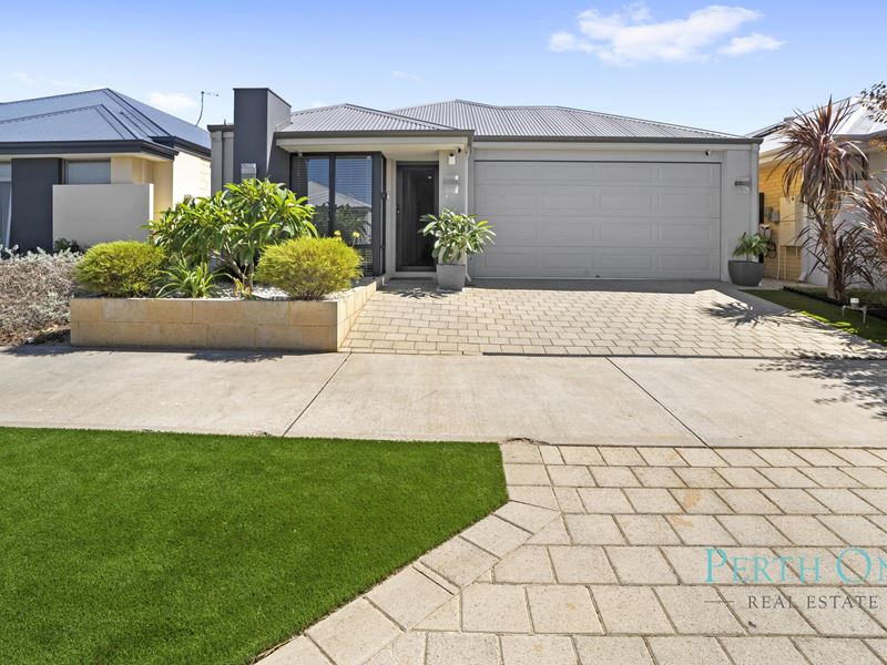 9 Sunstone Boulevard, Treeby