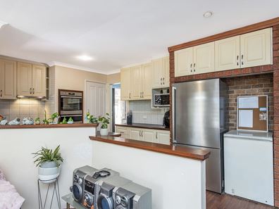 44 Carnegie Loop, Cooloongup WA 6168