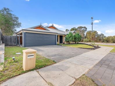 2 Gladman Pass, Ellenbrook WA 6069