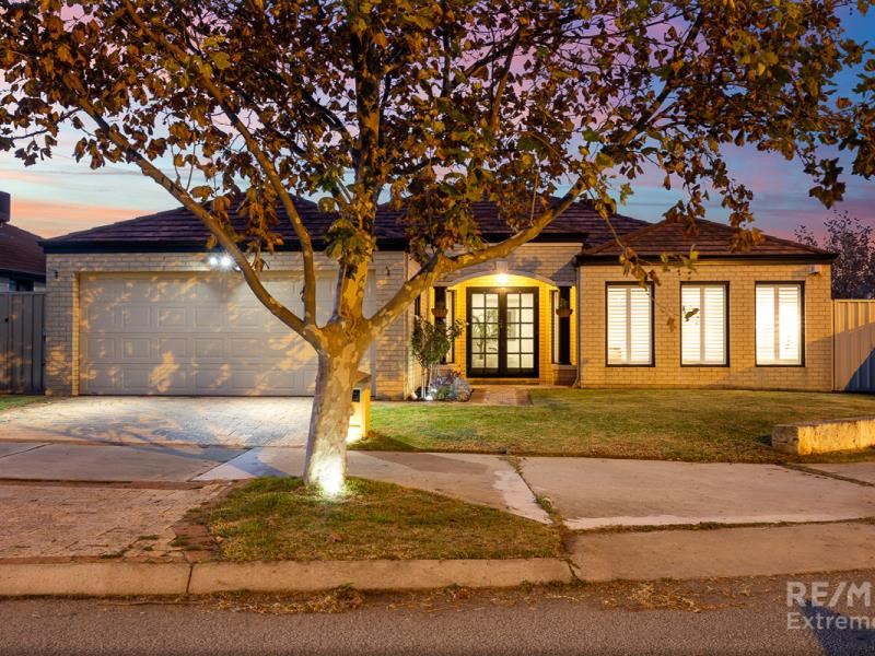 15 Haslingfield Way, Butler