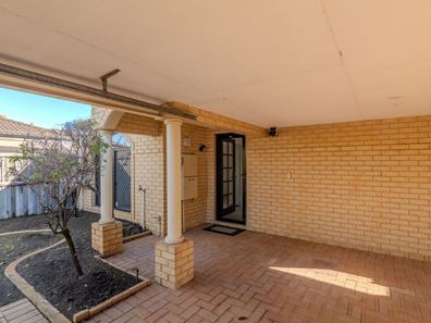 7 Sorrento Turn, Ellenbrook WA 6069