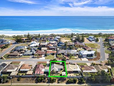 35 Eastcott Way, Tarcoola Beach WA 6530