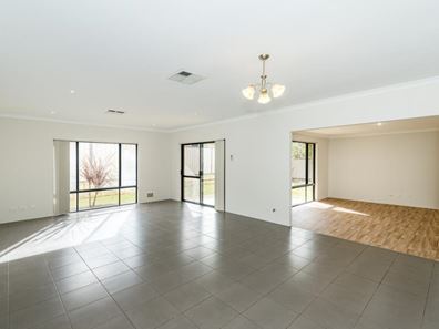 8 Rotterdam Vista, Wanneroo WA 6065