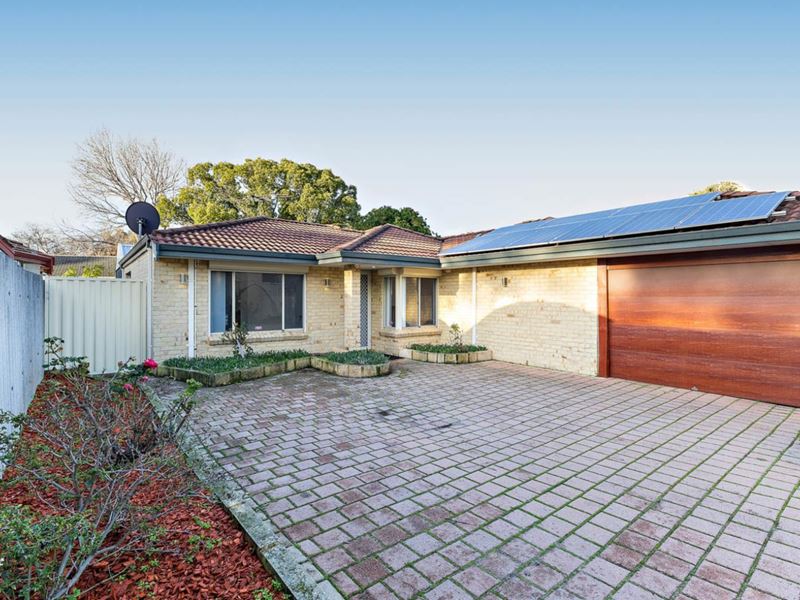 2 Mandora Way, Riverton