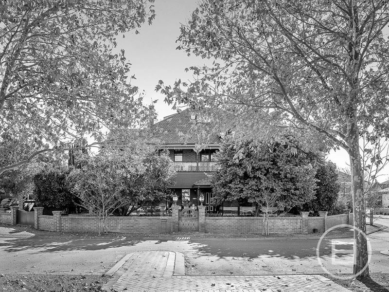 4 Wedderburn Place, Ascot