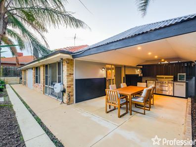 5 Brookway Retreat, Landsdale WA 6065