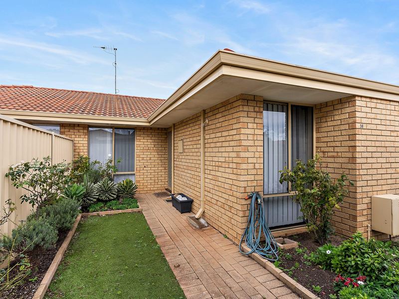 16/96 Simpson  Avenue, Rockingham