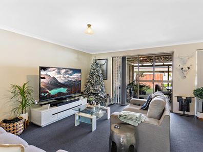 16/96 Simpson  Avenue, Rockingham WA 6168