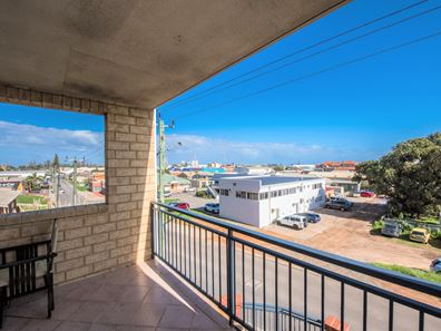 5/3 Sanford Street, Geraldton WA 6530