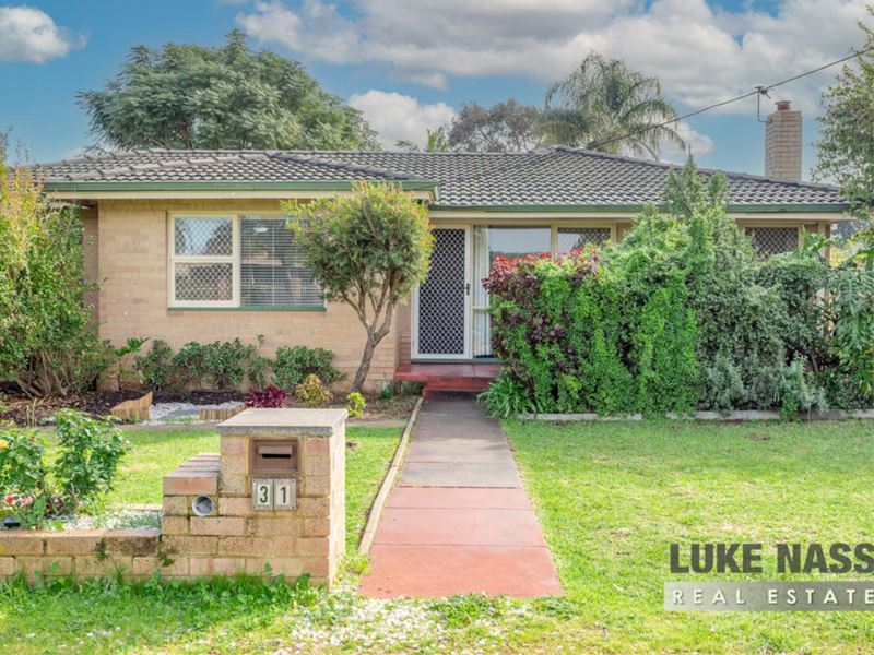 31 Clarence Road, Armadale WA 6112