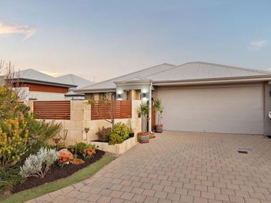 4 Coucal Street, Gwelup WA 6018