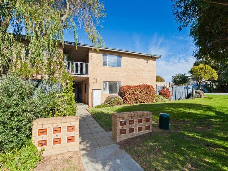 8/21 Ventnor Street, Scarborough