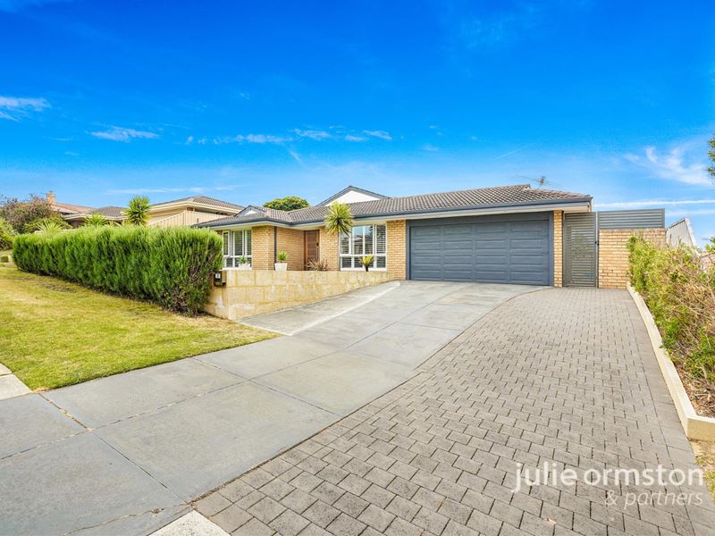 8 Birchfield Avenue, Woodvale WA 6026