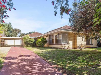 29 Roebuck Drive, Salter Point WA 6152