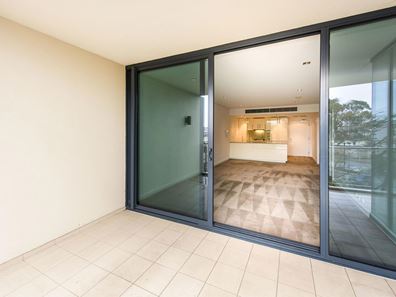 W304/70 Canning Beach Road, Applecross WA 6153