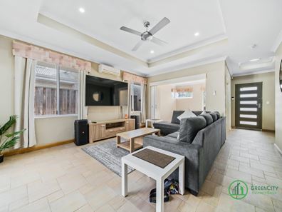 25 Bundaleer Avenue, Ellenbrook WA 6069