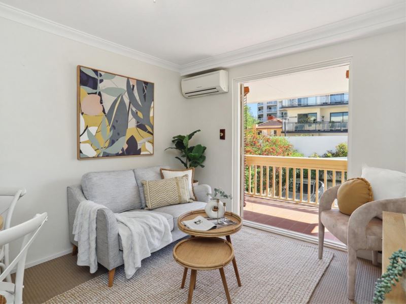 25/22 Nile Street, East Perth